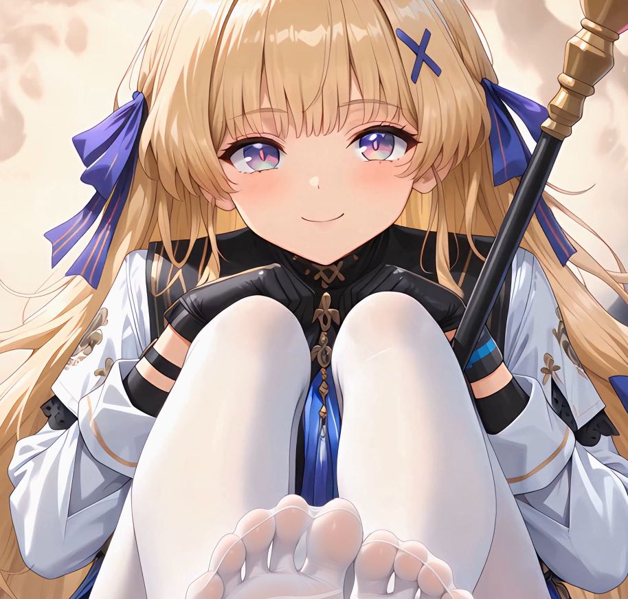 Phoebe artwork thumbnail from Wuthering Waves featuring her elegant red design and Spectro energy aura.